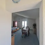 Robi Apartment *