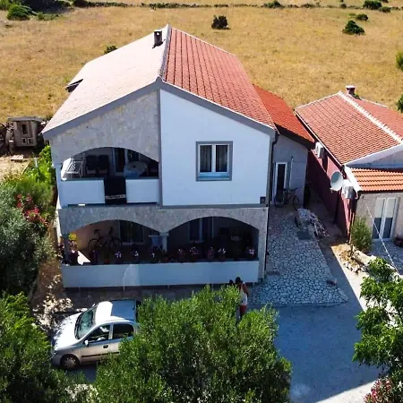 Apartment Robi Vir