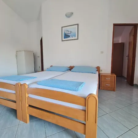 Robi Apartment *