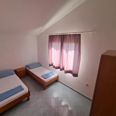 Apartamento Robi Vir