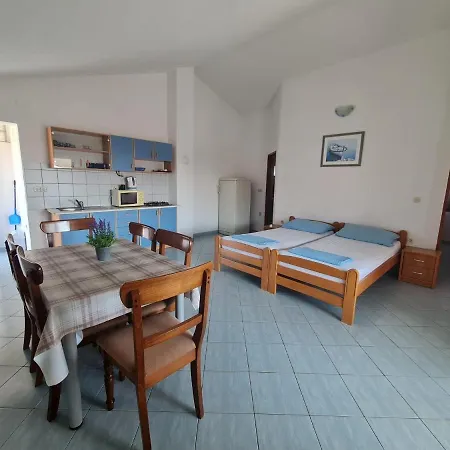 Robi Apartment Vir